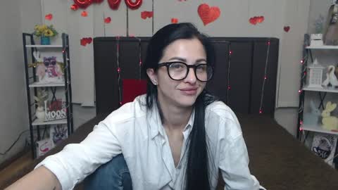 EvaClarkk online show from 05/18/26, 04:07