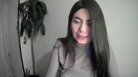 evacollins12 online show from 12/28/24, 04:19