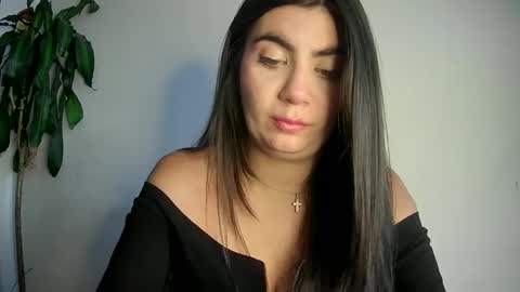 evacollins12 online show from 01/28/25, 10:45