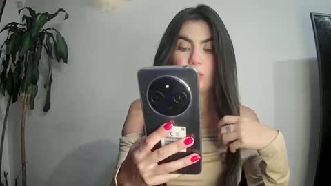 evacollins12 online show from 03/12/25, 11:12