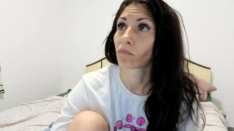hornycrissyyourlove online show from 07/17/26, 03:13