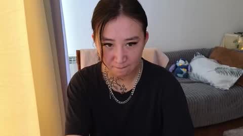 Snapshot of evadior chatting on 09/14/25, 06:01 Eva online show from 09/14/25, 06:01