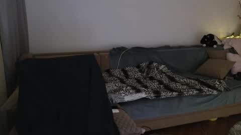 Snapshot of evadior chatting on 10/14/25, 06:09 Eva online show from 10/14/25, 06:09