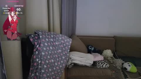 Snapshot of evadior chatting on 10/18/25, 09:15 Eva online show from 10/18/25, 09:15