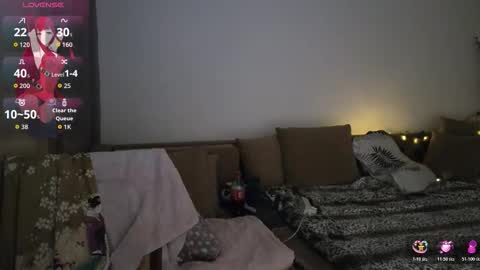 Snapshot of evadior chatting on 11/04/25, 01:21 Eva online show from 11/04/25, 01:21