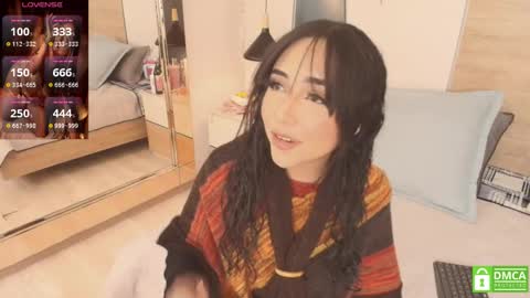 Snapshot of evadnestein chatting on 11/09/25, 07:12 Evadne online show from 11/09/25, 07:12