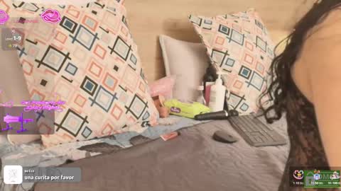 Snapshot of evadnestein chatting on 11/20/25, 10:53 Evadne online show from 11/20/25, 10:53