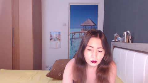 Snapshot of evafromheaven chatting on 01/03/25, 06:44 Eva online show from 01/03/25, 06:44