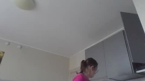 Snapshot of evaglad chatting on 09/22/25, 12:18 evaglad online show from 09/22/25, 12:18