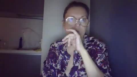 Snapshot of evaglad chatting on 09/23/25, 04:54 evaglad online show from 09/23/25, 04:54