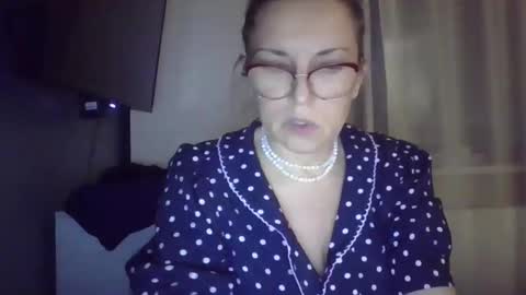 Snapshot of evaglad chatting on 09/28/25, 08:03 evaglad online show from 09/28/25, 08:03