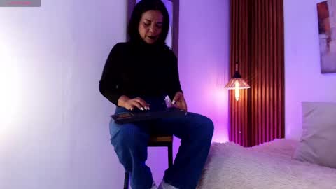 EVA GODDESS  online show from 06/07/26, 07:39