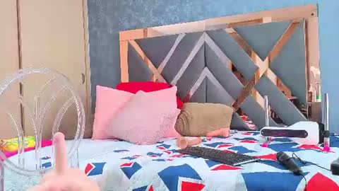 Evah ferrer  online show from 07/26/26, 12:56