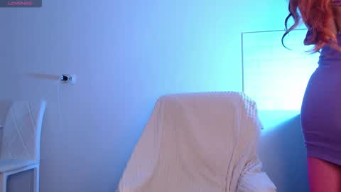 Snapshot of evahailey_ chatting on 11/11/25, 02:44 Eva online show from 11/11/25, 02:44