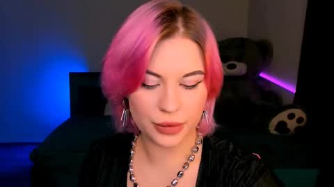 Eva online show from 01/12/25, 10:43