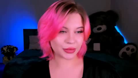Eva online show from 02/15/25, 12:48