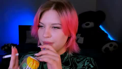 Eva online show from 02/15/25, 11:25