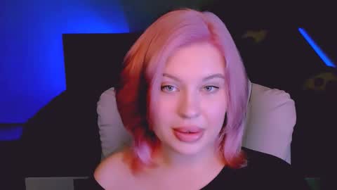 Eva online show from 09/18/25, 06:04