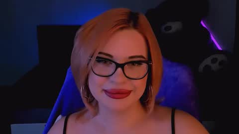 Eva online show from 10/24/25, 11:01