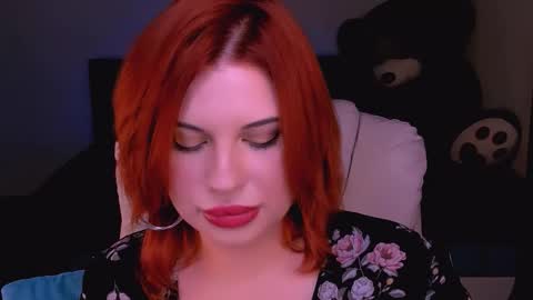 Snapshot of evaharve chatting on 11/15/25, 10:37 Eva online show from 11/15/25, 10:37