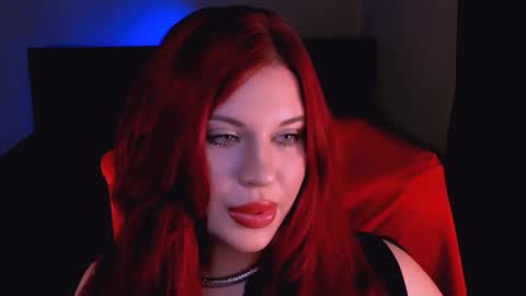 Snapshot of evaharve chatting on 12/17/25, 10:38 Eva online show from 12/17/25, 10:38