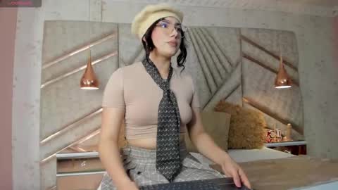 Eva online show from 09/11/25, 12:05
