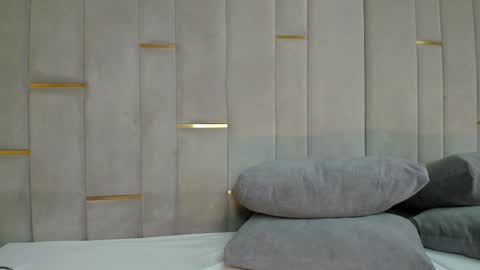 EVA online show from 10/10/25, 03:11