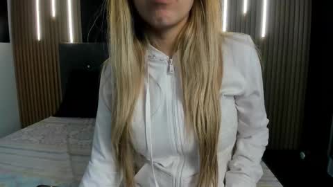 Eva online show from 02/28/26, 04:24