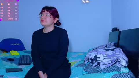 Snapshot of evaluna_02 chatting on 06/09/26, 11:44 evaluna_02 online show from 06/09/26, 11:44