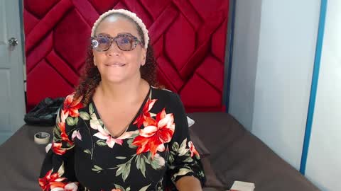 Eva Mills online show from 12/17/24, 08:21