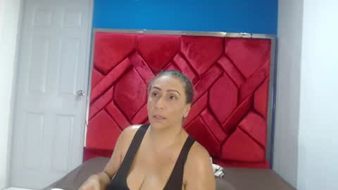 Eva Mills online show from 02/01/25, 12:16