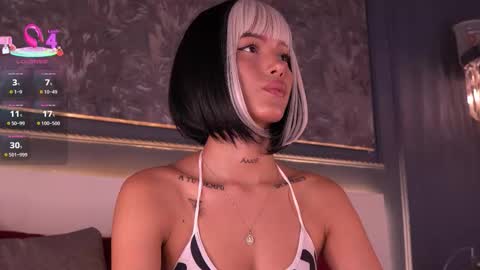 Snapshot of evamoretti chatting on 10/11/25, 11:03 Eva Moretti online show from 10/11/25, 11:03