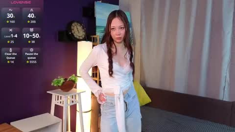 Snapshot of evangelinakovacevic chatting on 05/07/26, 04:01 Hello im Lia online show from 05/07/26, 04:01