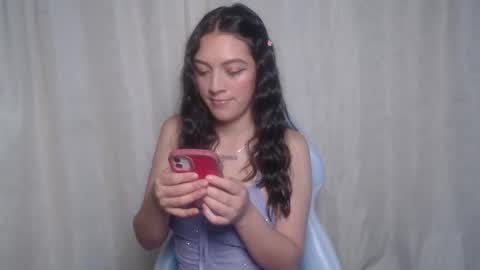 Snapshot of evangeline_petite chatting on 06/02/26, 10:23 eva online show from 06/02/26, 10:23