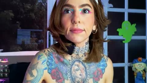 Evangelyne online show from 10/19/25, 03:34