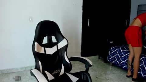 Snapshot of evanllelyne chatting on 09/26/25, 06:23 evanllelyne online show from 09/26/25, 06:23