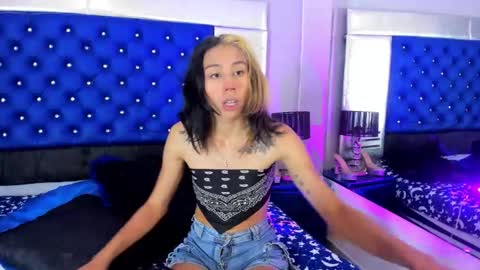 Snapshot of evanllelyne chatting on 11/04/25, 11:42 evanllelyne online show from 11/04/25, 11:42