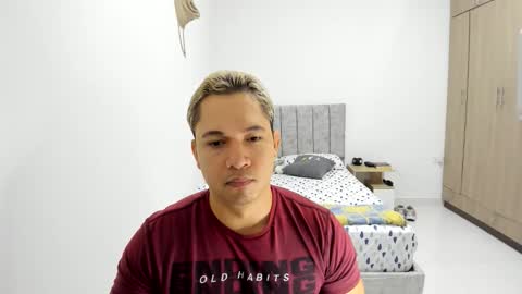 Evan online show from 06/05/26, 08:42