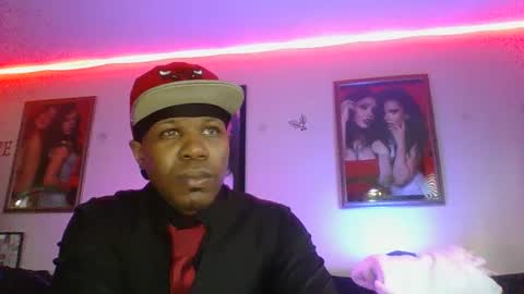 Snapshot of evanschris2048 chatting on 02/28/25, 12:43 evanschris2048 online show from 02/28/25, 12:43