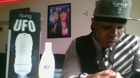 Snapshot of evanschris2048 chatting on 02/28/25, 08:39 evanschris2048 online show from 02/28/25, 08:39