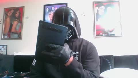 Snapshot of evanschris2048 chatting on 03/03/25, 10:10 evanschris2048 online show from 03/03/25, 10:10