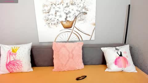 Adelina online show from 11/12/25, 05:30