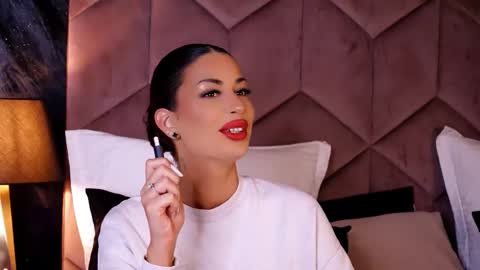 EvaRhea online show from 10/07/25, 03:25