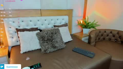 Snapshot of evarmirezz chatting on 05/09/26, 06:57 Eva Rmirezz online show from 05/09/26, 06:57