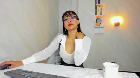 Snapshot of evarmirezz chatting on 05/21/26, 12:23 Eva Rmirezz online show from 05/21/26, 12:23