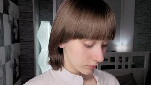 Eva online show from 06/11/26, 07:34