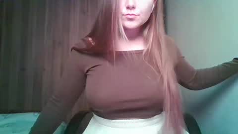 evasapples2026 online show from 02/24/26, 11:25