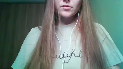evasapples2026 online show from 05/11/26, 04:04