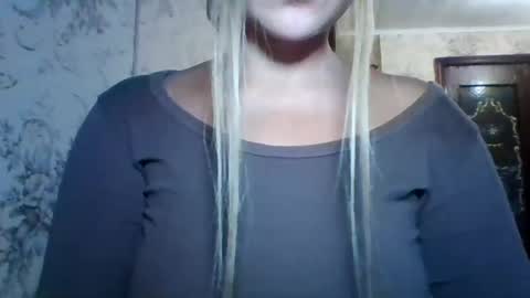 evasapples2026 online show from 07/24/26, 03:54