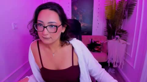 Snapshot of evasarazardje chatting on 10/27/25, 04:16 evasarazardje online show from 10/27/25, 04:16